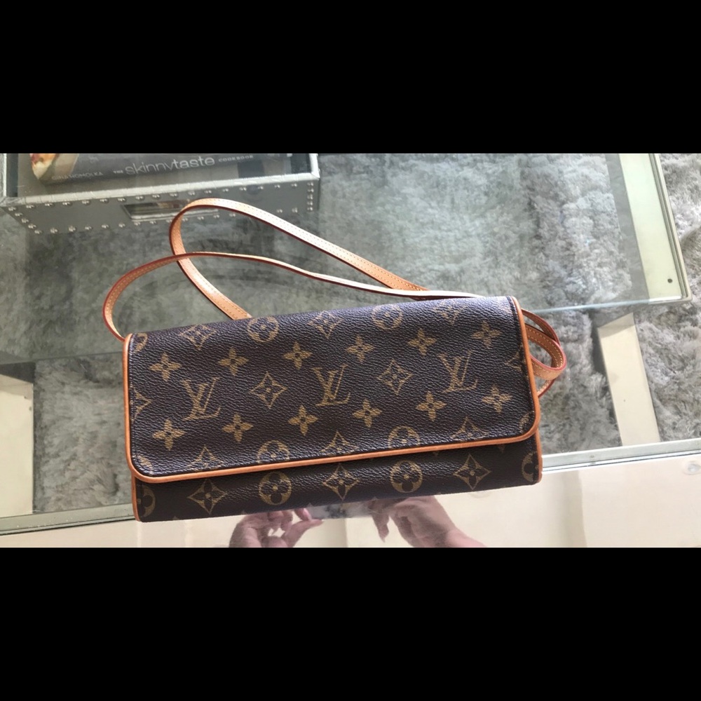 Louis Vuitton petit monogram crossbody
